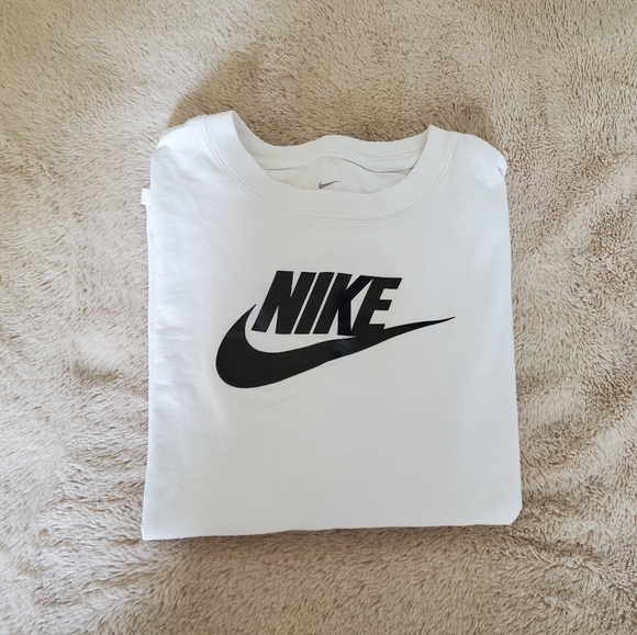 Nike Tops - Girls (Youth) Nike Long Sleeve Top